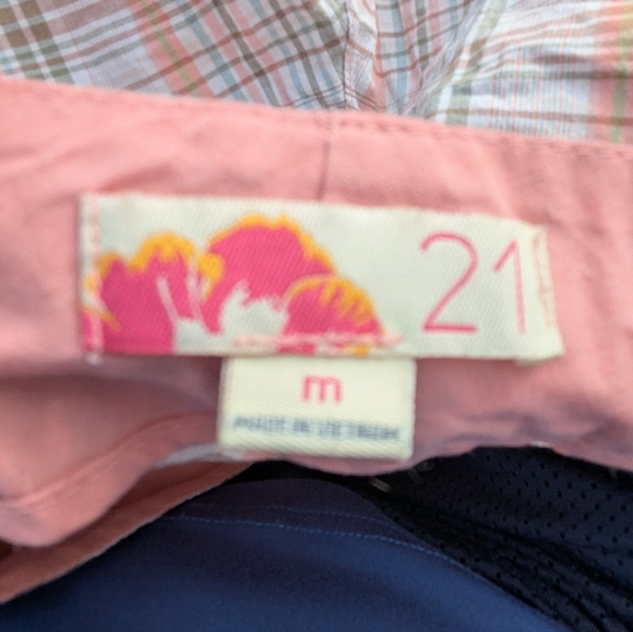 Women's 21 Shorts - Picture 4 of 4